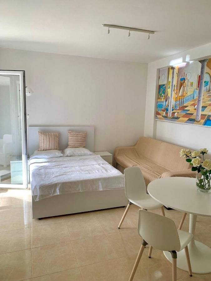 Loli Apartment Luxury White Residence Saranda Zewnętrze zdjęcie