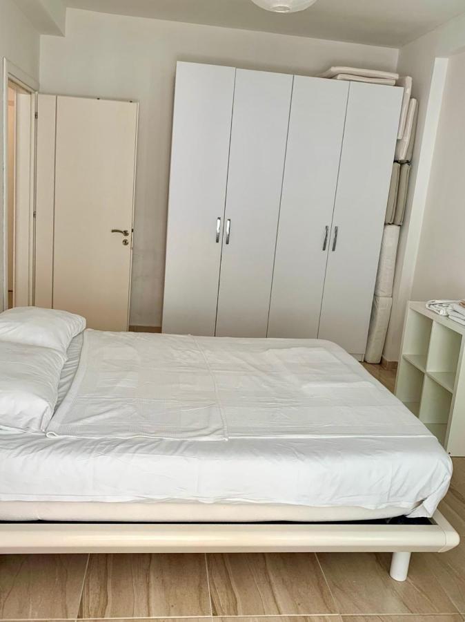Loli Apartment Luxury White Residence Saranda Zewnętrze zdjęcie
