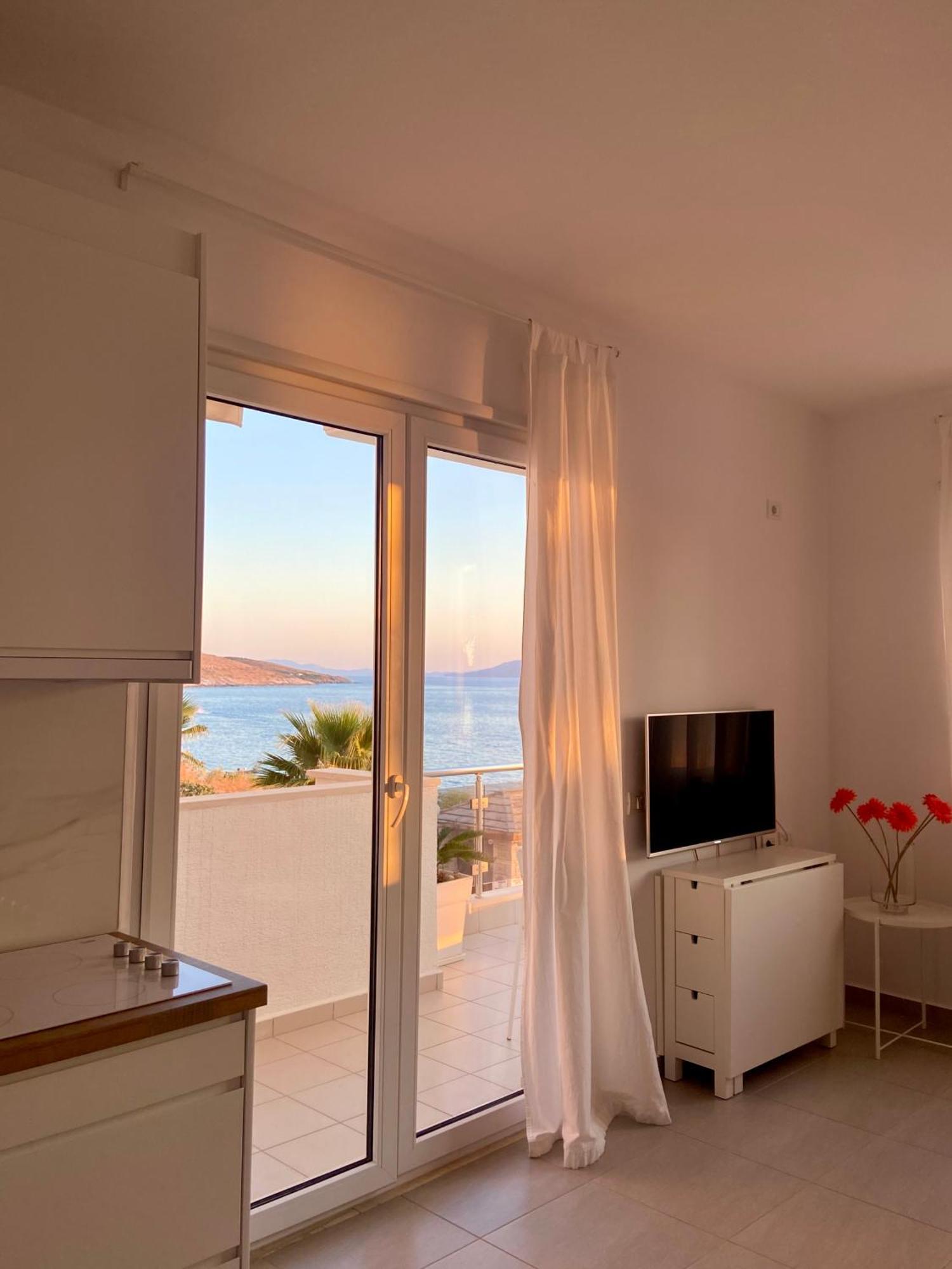 Loli Apartment Luxury White Residence Saranda Zewnętrze zdjęcie